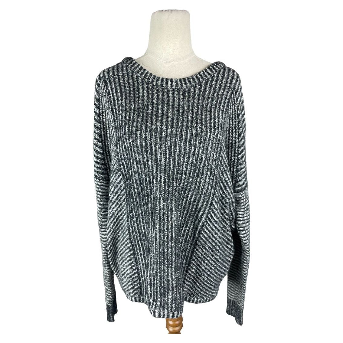 Country Road wool black and white stripe jumper | size 8-10