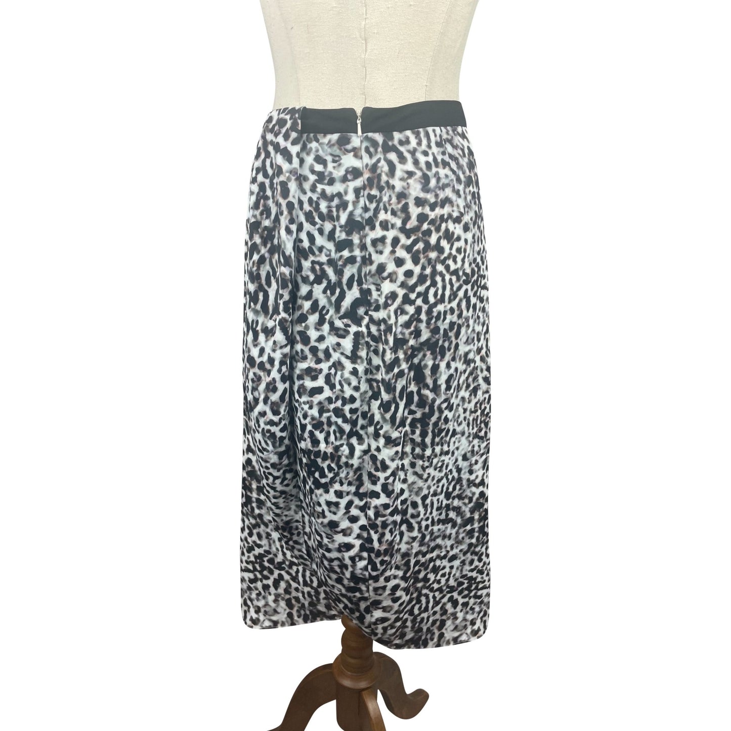 Forever New black and white leopard print skirt | size 8