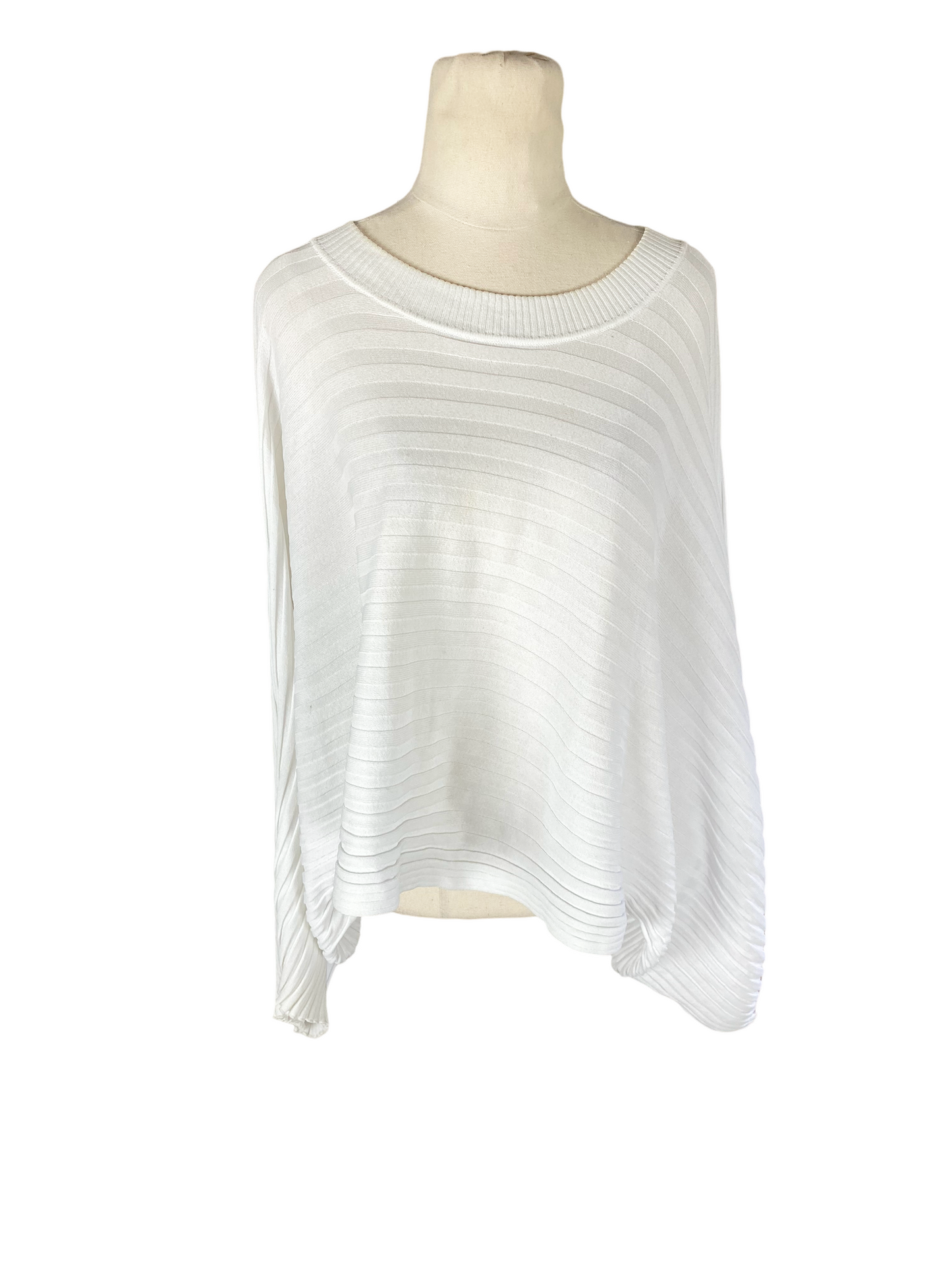 Moochi white rib poncho top | one size