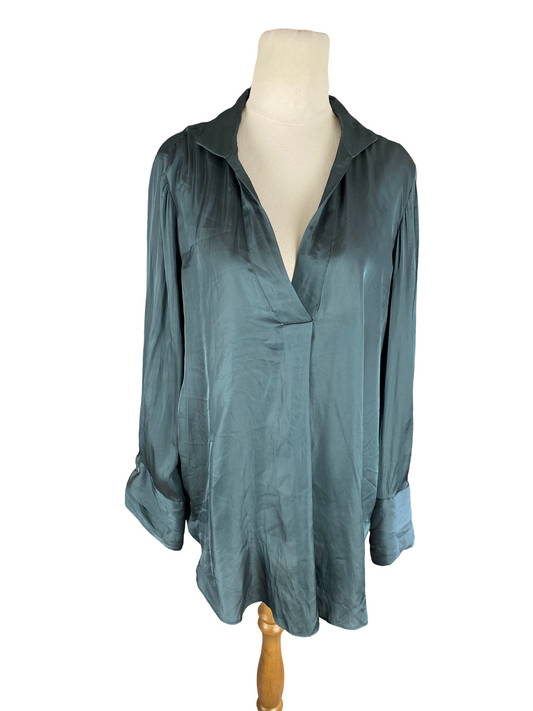 Witchery green satin-feel long sleeve top | size 14