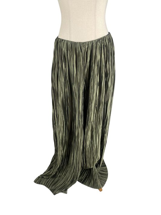 BNWT - Zara plisse olive pleated pants | size medium RRP $75.90