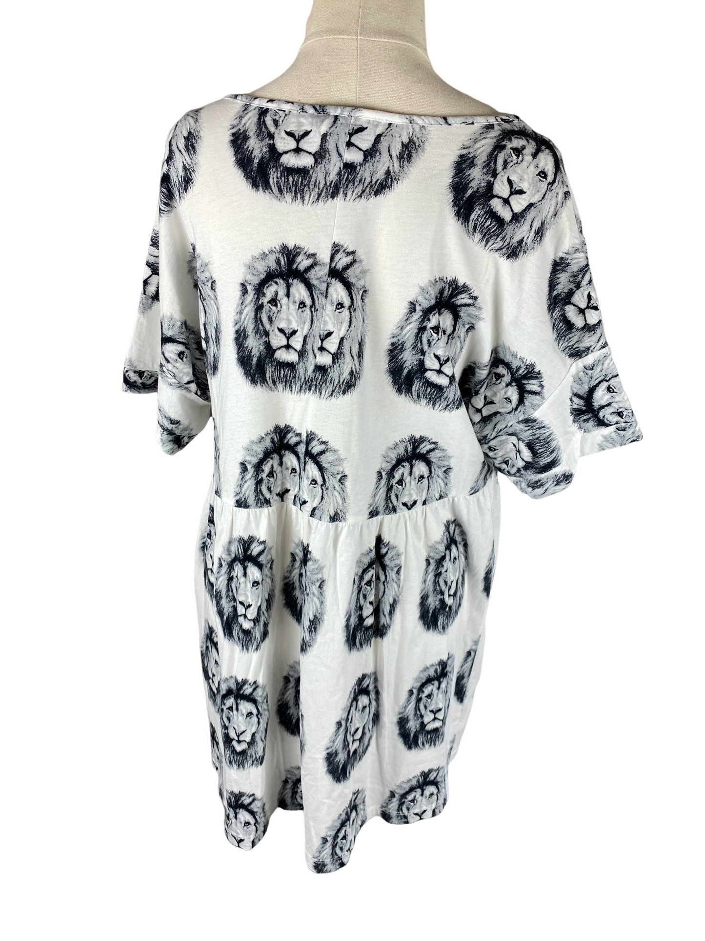 asos petite lion dress | size 8