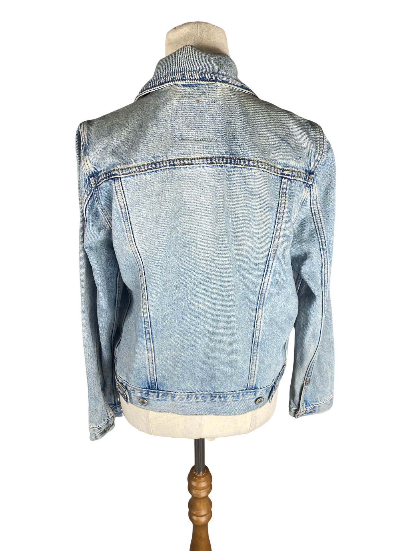 Levi vintage denim jacket | size 8