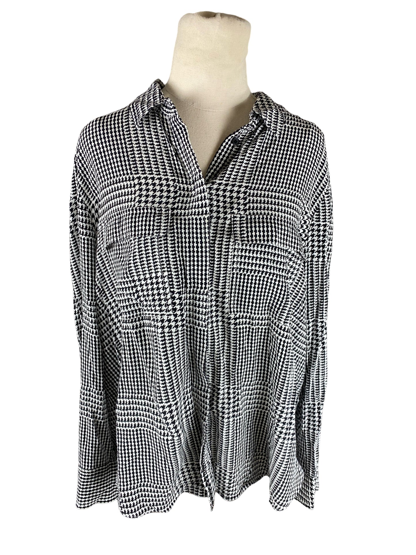 Witchery b + w pattern shirt | size 16