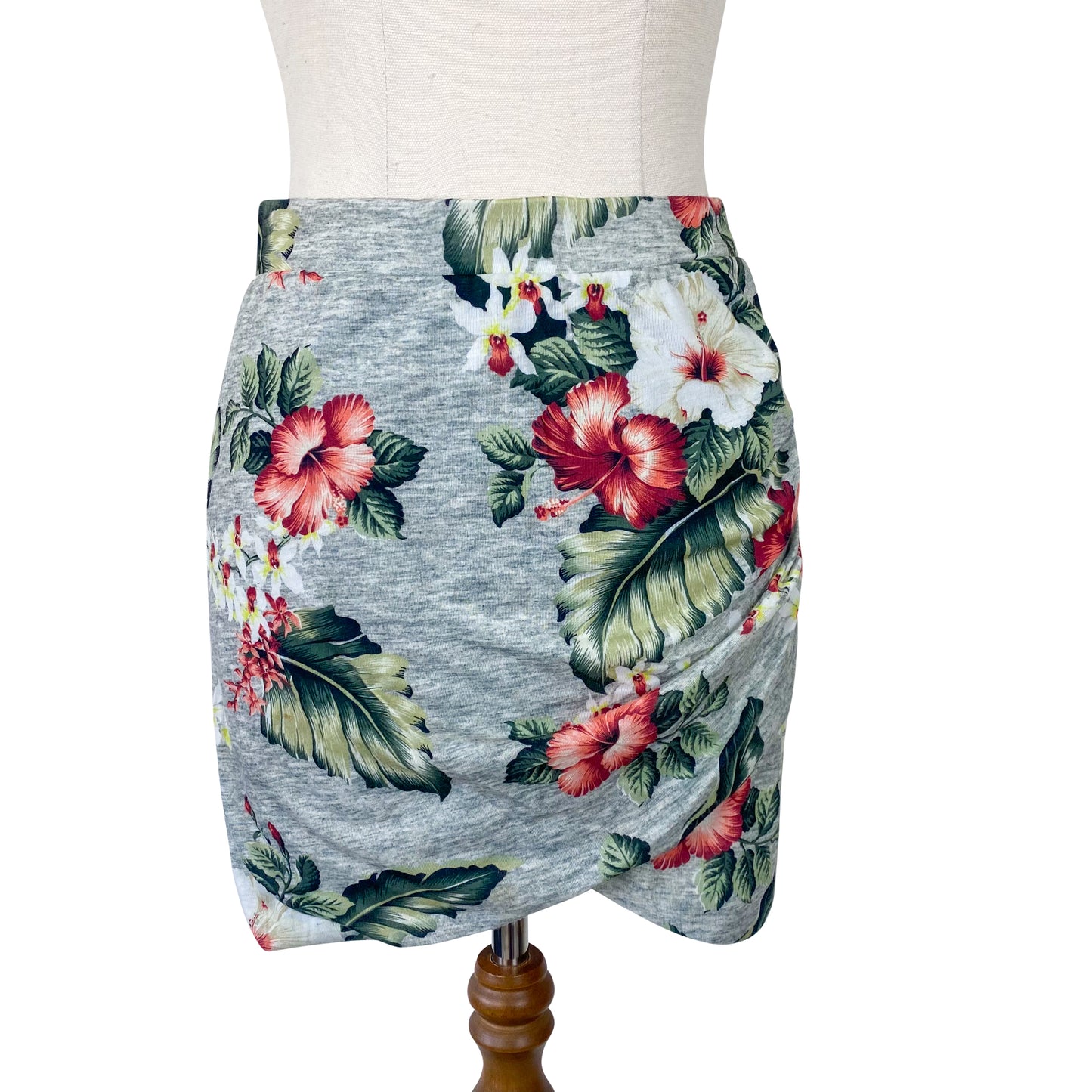 Zara floral wrap skirt | size 6