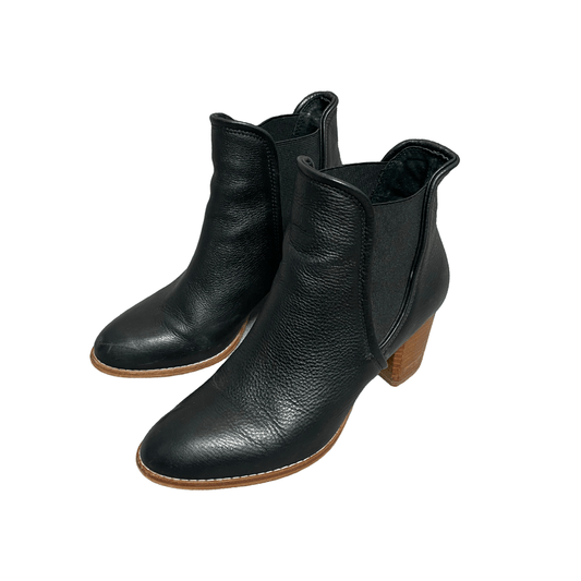 Isabella Anselmi black leather boots | size 7.5 or EU38