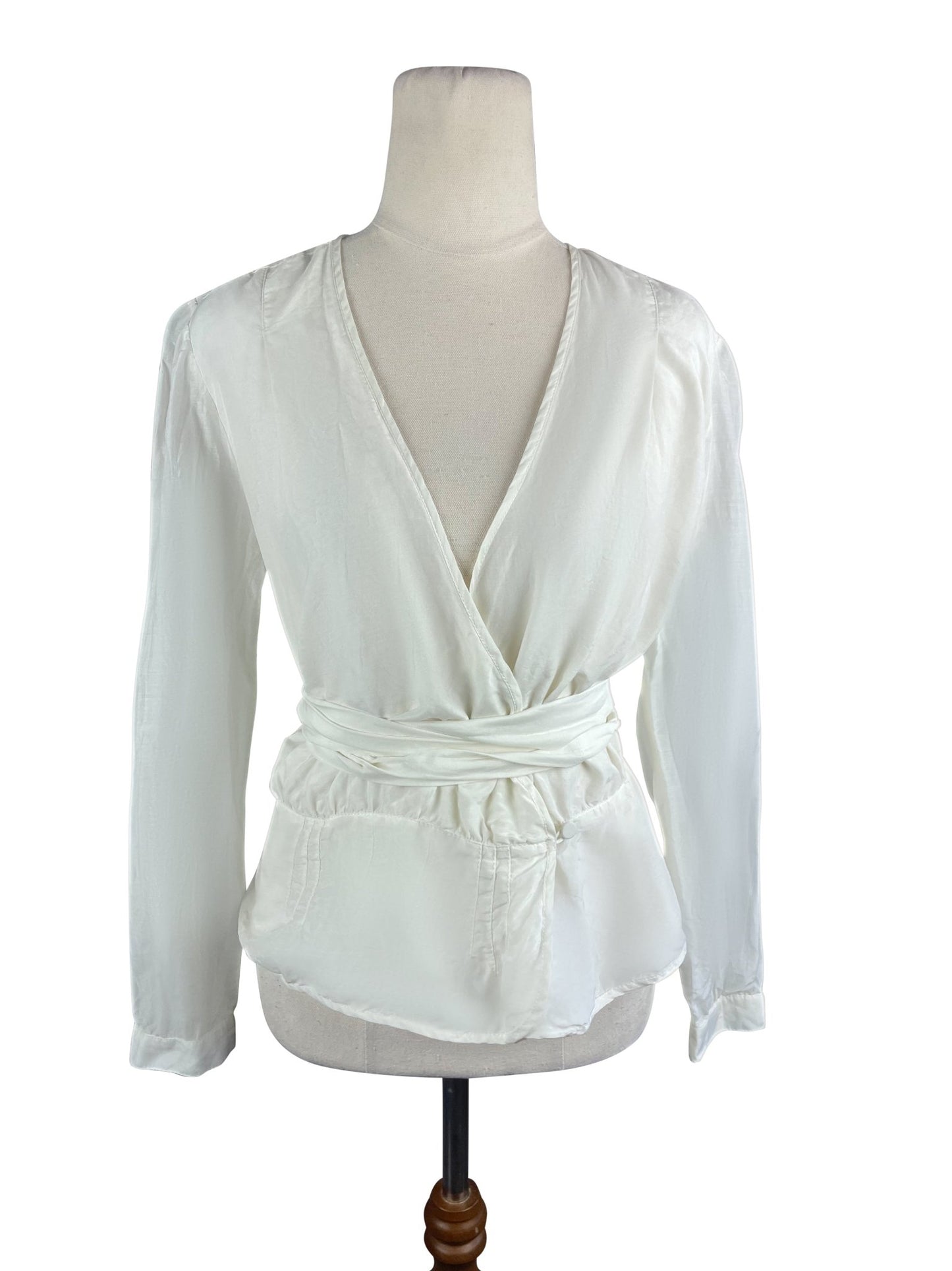 Juliette Hogan silk blend white wrap blouse | size 8-10