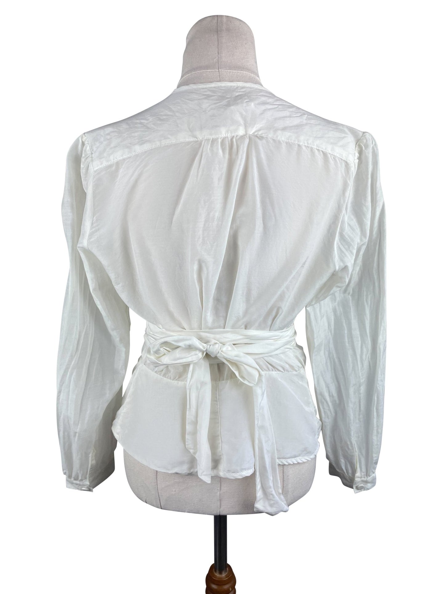 Juliette Hogan silk blend white wrap blouse | size 8-10