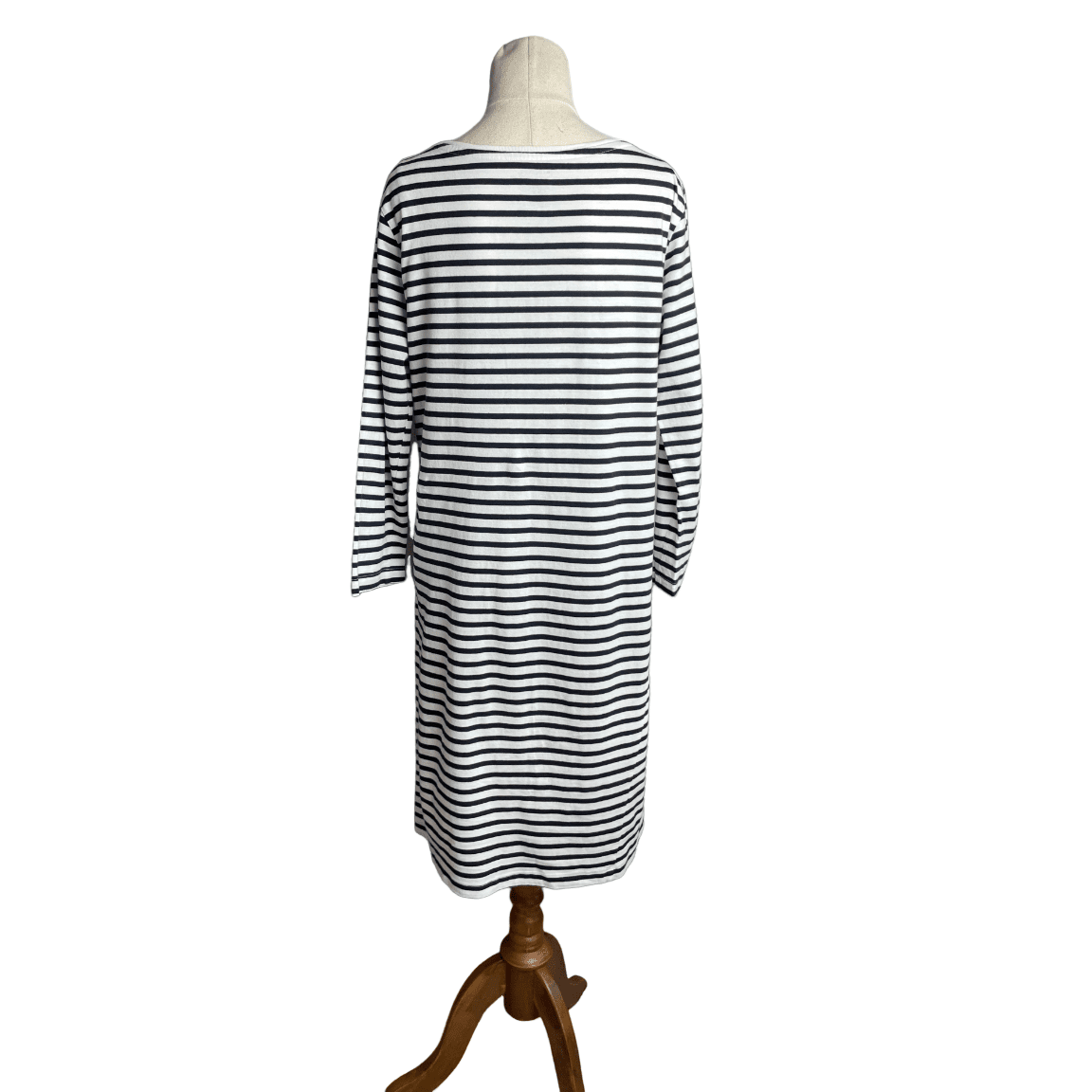 Kowtow white and black t-shirt dress | size 10-12