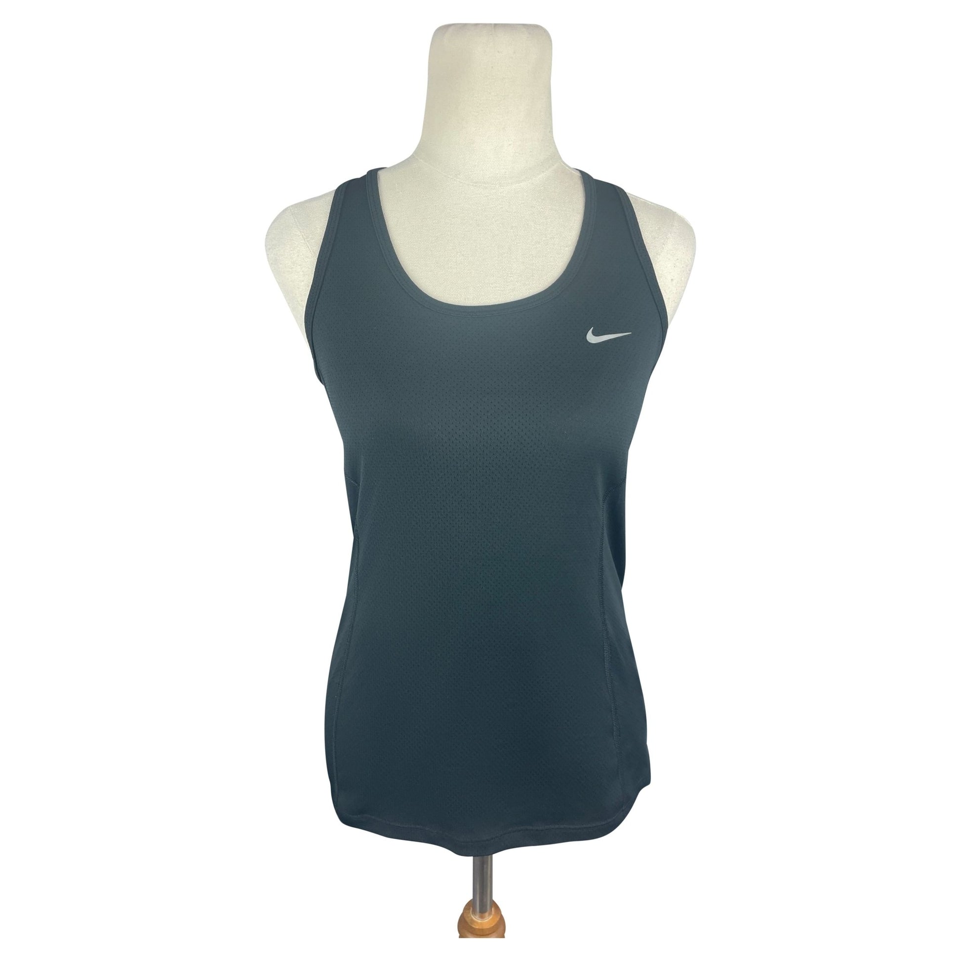 Nike black vest | size 6-8