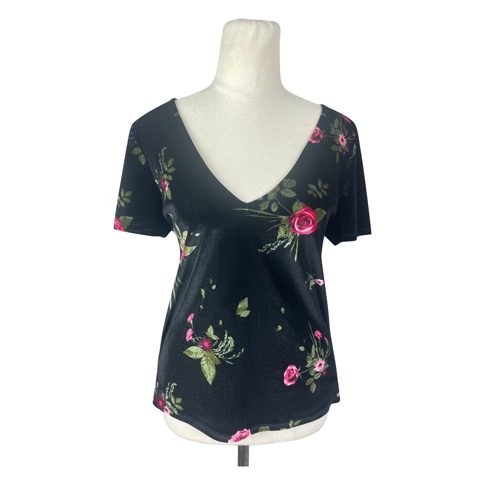 Pieces black velour rose top | size S