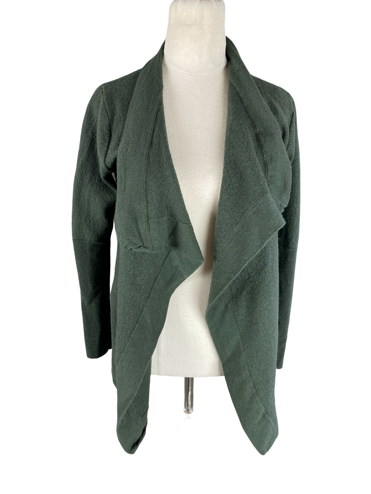 Pretty Basic by Augustine 100% merino olive cardigan | size 12