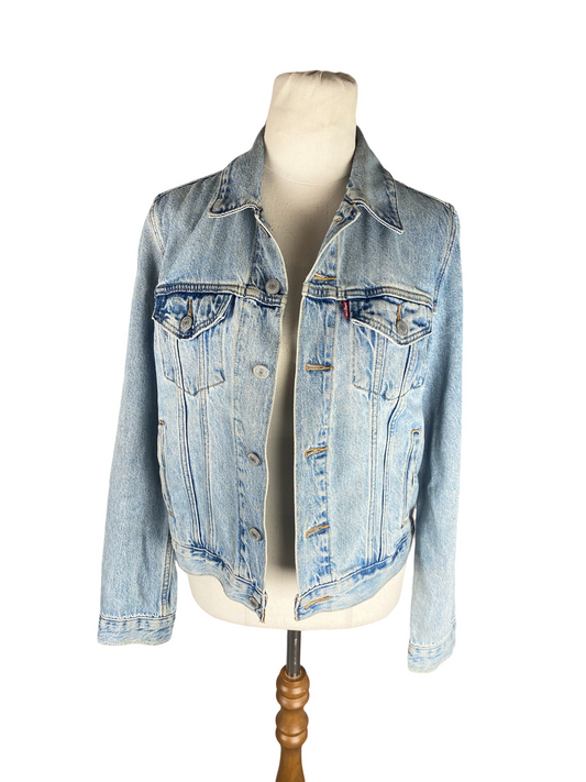 Levi vintage denim jacket | size 8