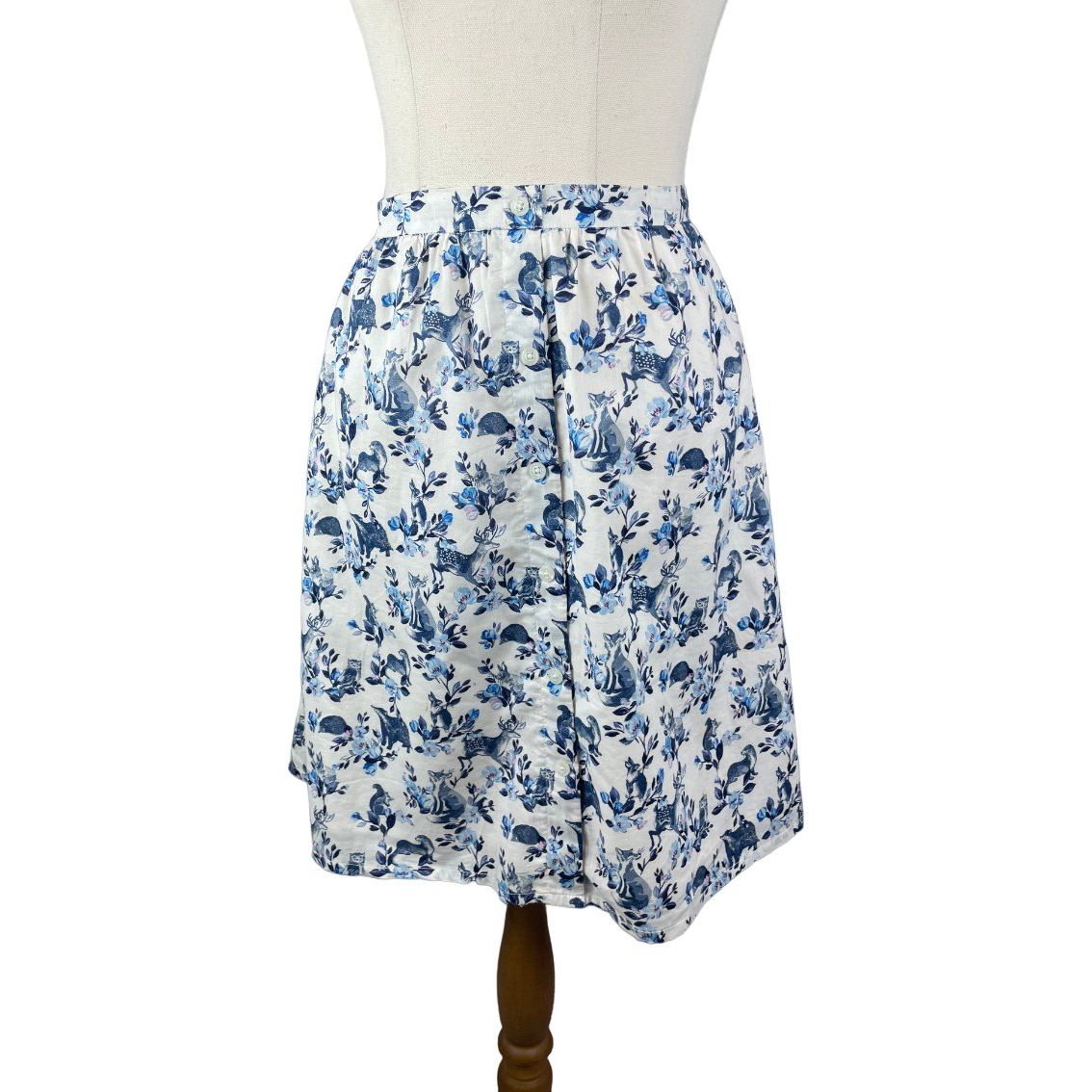 Cath Kidston white and blue woodland print skirt | size 8